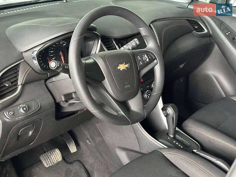 Внедорожник / Кроссовер Chevrolet Trax 2017 в Одессе