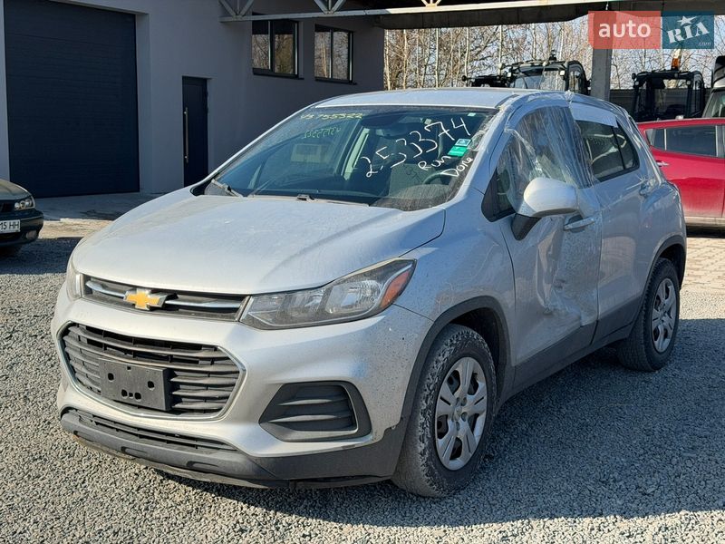 Внедорожник / Кроссовер Chevrolet Trax 2017 в Владимире