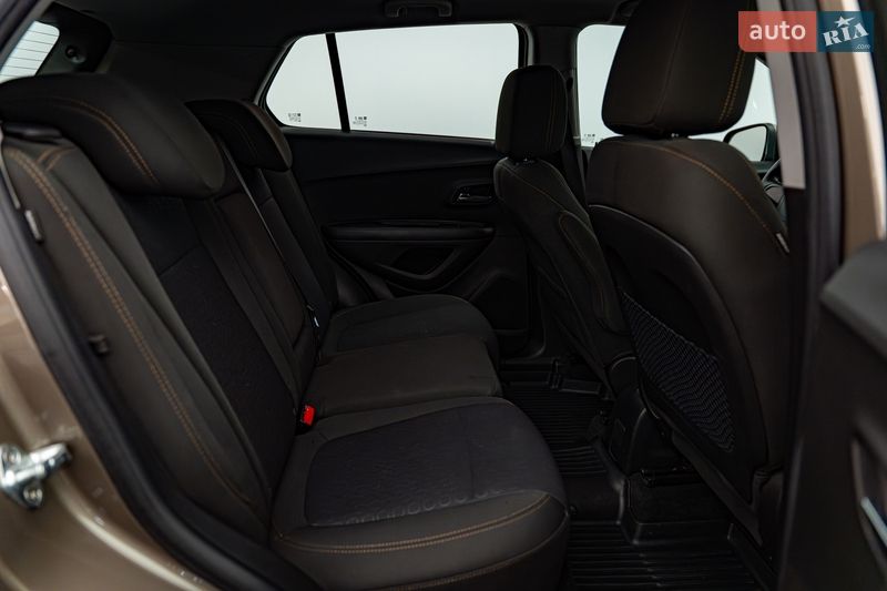 Внедорожник / Кроссовер Chevrolet Trax 2020 в Киеве