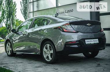 Лифтбек Chevrolet Volt 2016 в Киеве