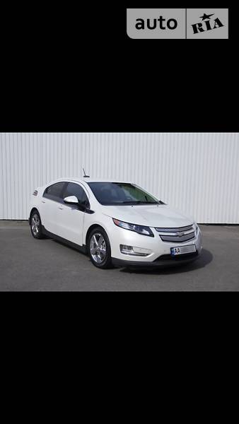 Лифтбек Chevrolet Volt 2015 в Киеве