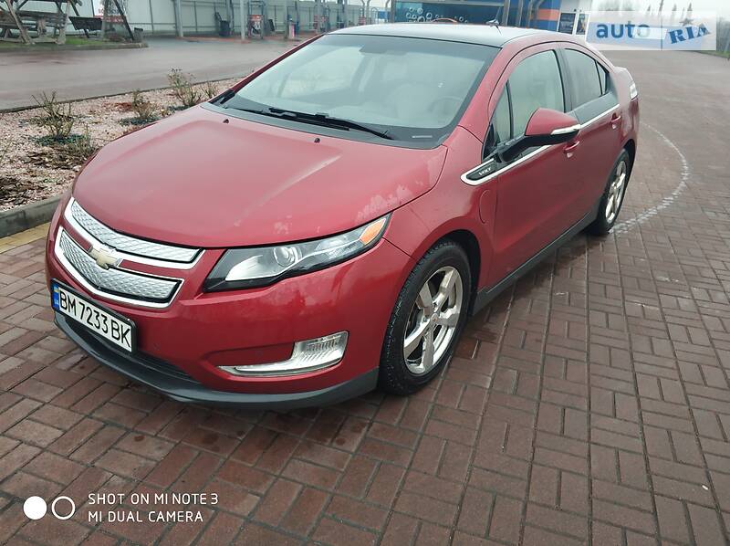 Ліфтбек Chevrolet Volt 2011 в Полтаві