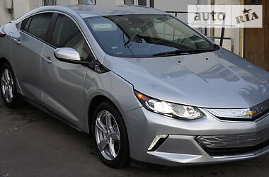 Хэтчбек Chevrolet Volt 2017 в Киеве