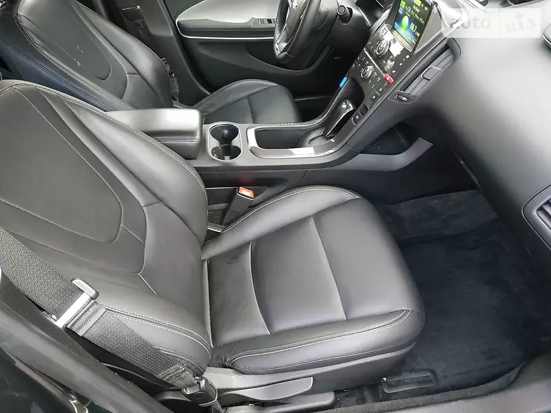 Ліфтбек Chevrolet Volt 2014 в 
