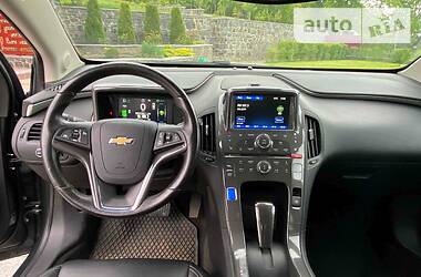 Лифтбек Chevrolet Volt 2015 в Житомире