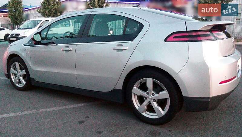 Хетчбек Chevrolet Volt 2014 в Києві