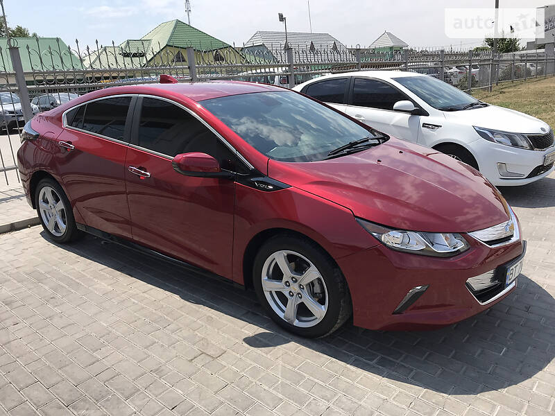 Лифтбек Chevrolet Volt 2017 в Херсоне