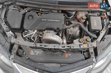 Хэтчбек Chevrolet Volt 2016 в Полтаве