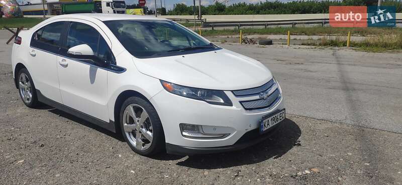 Хэтчбек Chevrolet Volt 2012 в Киеве