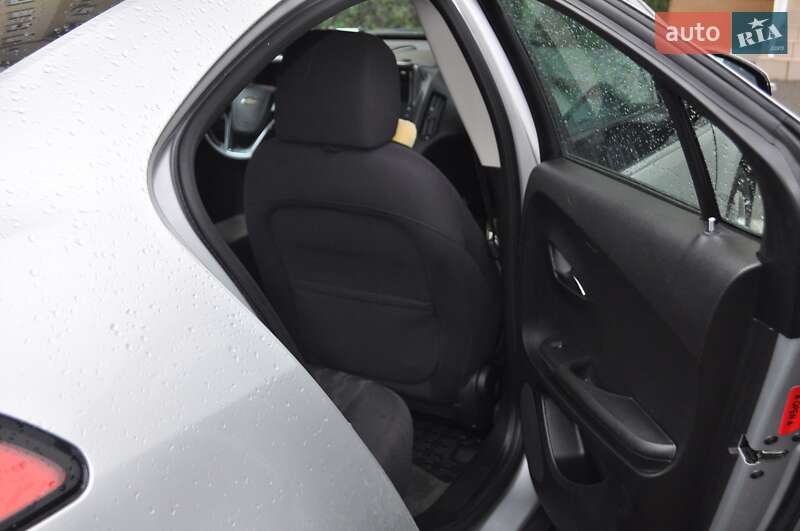Хетчбек Chevrolet Volt 2014 в Києві