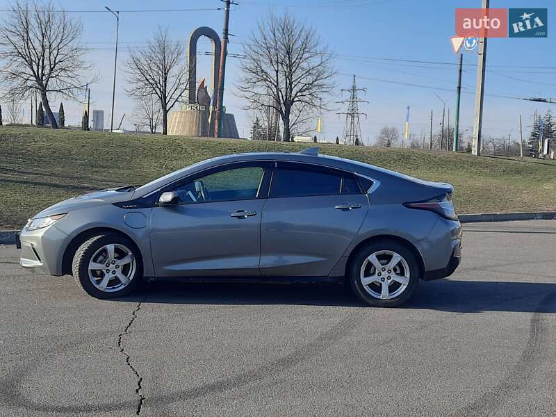 Хэтчбек Chevrolet Volt 2016 в Краковце