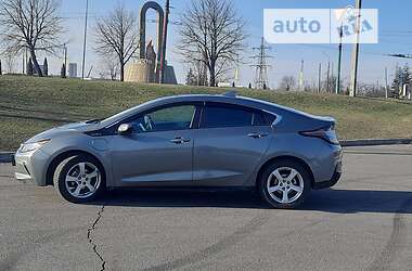 Хэтчбек Chevrolet Volt 2016 в Кривом Роге