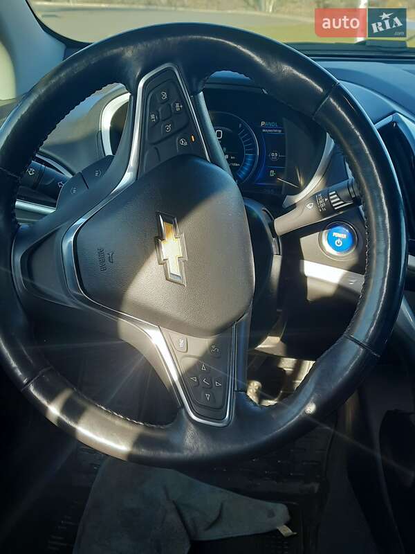 Хэтчбек Chevrolet Volt 2016 в Краковце