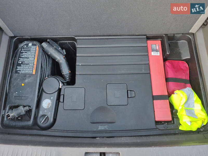 Лифтбек Chevrolet Volt 2013 в Луцке