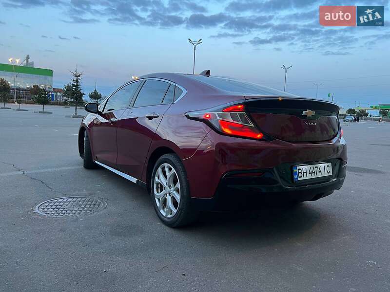 Лифтбек Chevrolet Volt 2016 в Одессе
