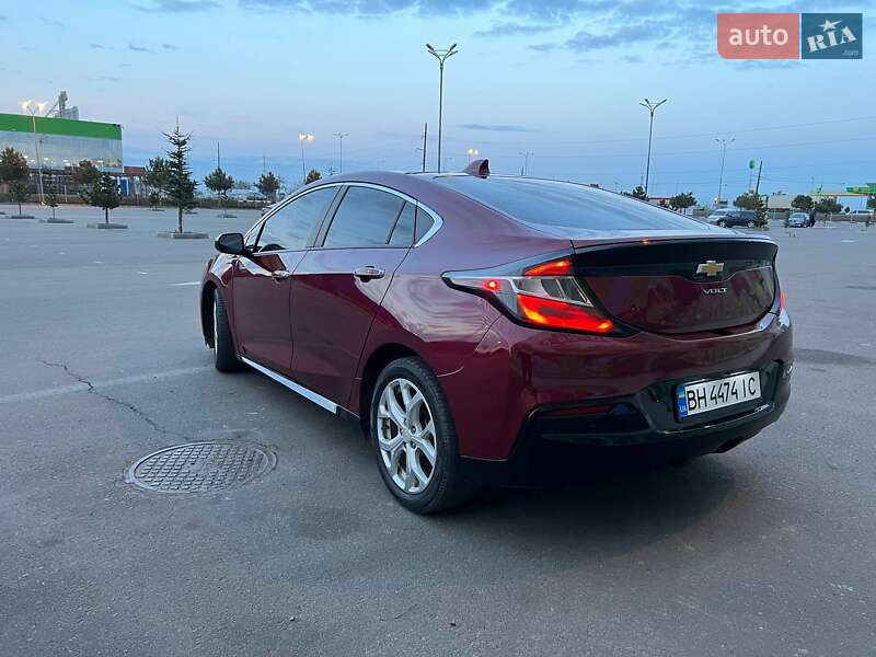 Лифтбек Chevrolet Volt 2016 в Одессе
