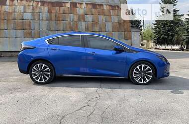 Хетчбек Chevrolet Volt 2016 в Дніпрі