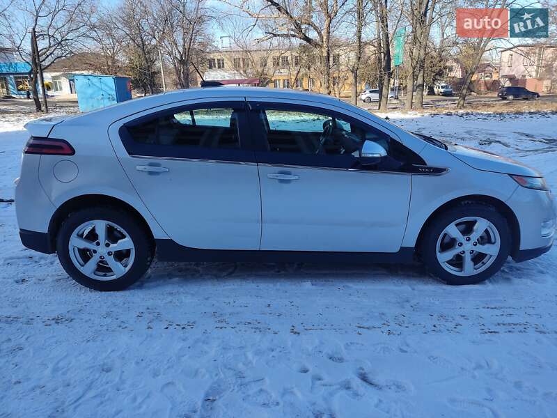 Хетчбек Chevrolet Volt 2015 в Кропивницькому