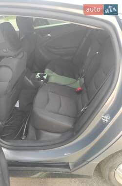 Хэтчбек Chevrolet Volt 2016 в Полтаве