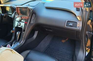 Хэтчбек Chevrolet Volt 2014 в Южноукраинске