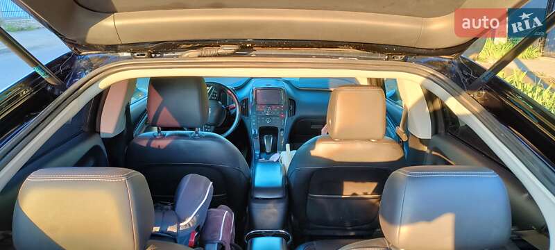 Хэтчбек Chevrolet Volt 2014 в Южноукраинске фото 21 Хэтчбек Chevrolet Volt 2014 в Южноукраинске