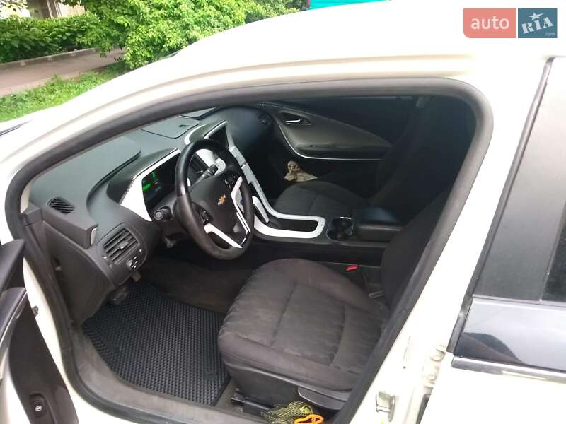 Хетчбек Chevrolet Volt 2013 в Кропивницькому фото 7 Хетчбек Chevrolet Volt 2013 в Кропивницькому