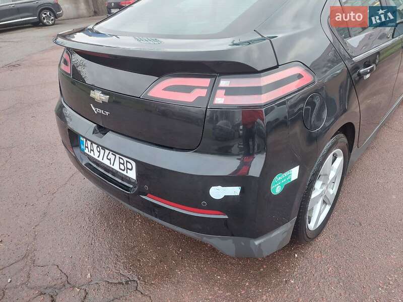 Хэтчбек Chevrolet Volt 2013 в Киеве