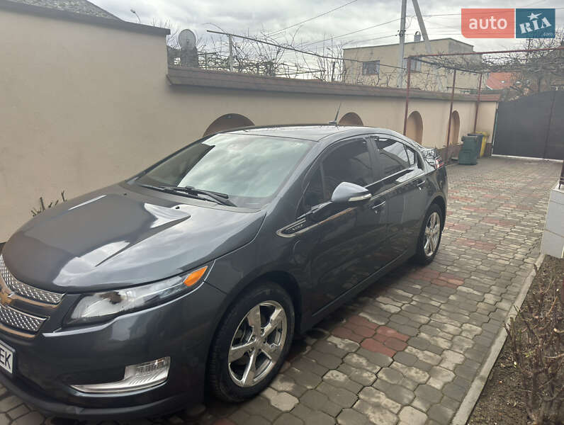 Хэтчбек Chevrolet Volt 2013 в Берегово фото 3 Хэтчбек Chevrolet Volt 2013 в Берегово