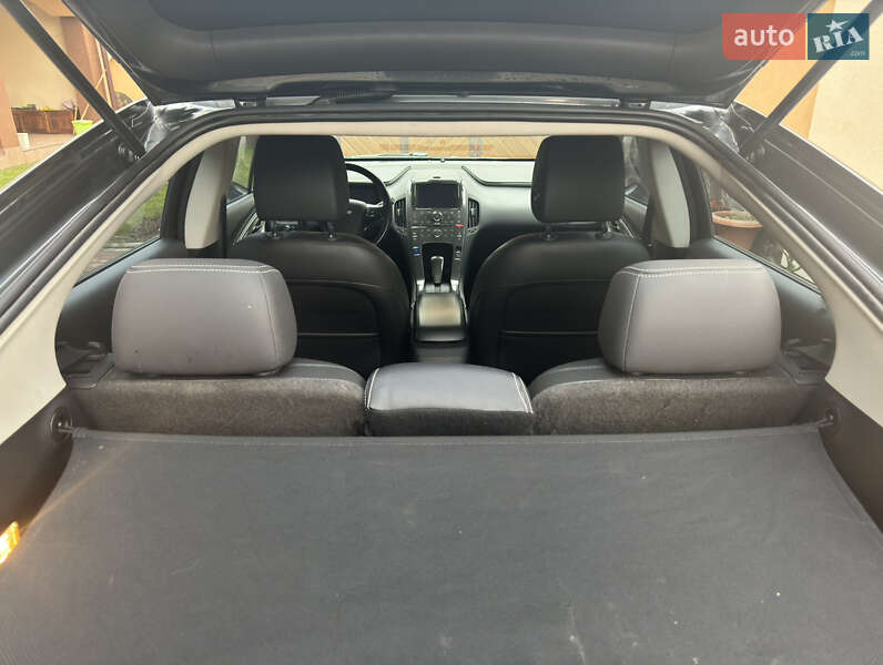 Хэтчбек Chevrolet Volt 2013 в Берегово фото 10 Хэтчбек Chevrolet Volt 2013 в Берегово
