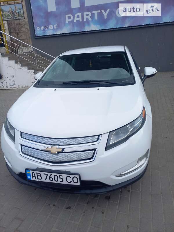 Хэтчбек Chevrolet Volt 2015 в Виннице