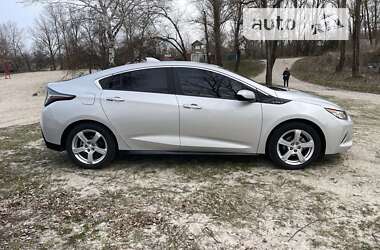 Хэтчбек Chevrolet Volt 2016 в 