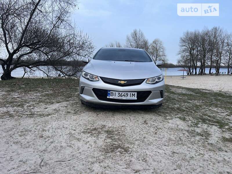 Хэтчбек Chevrolet Volt 2016 в Кременчуге