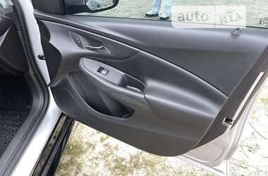 Хэтчбек Chevrolet Volt 2016 в 