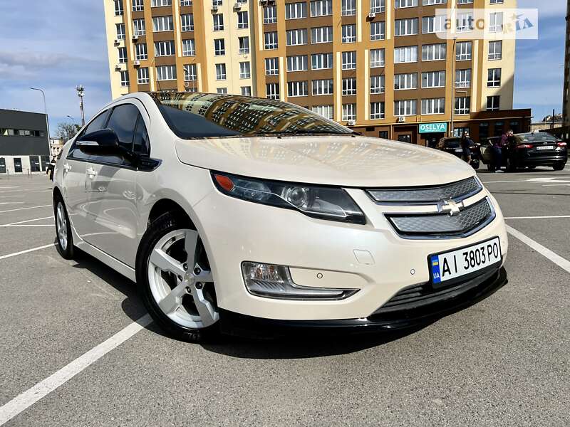 Хетчбек Chevrolet Volt 2014 в Києві