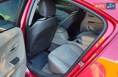 Хетчбек Chevrolet Volt 2013 в 