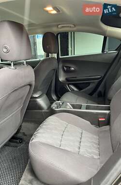 Хэтчбек Chevrolet Volt 2015 в 