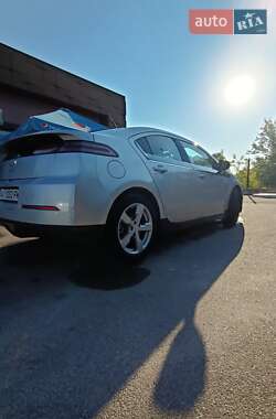 Хэтчбек Chevrolet Volt 2013 в 