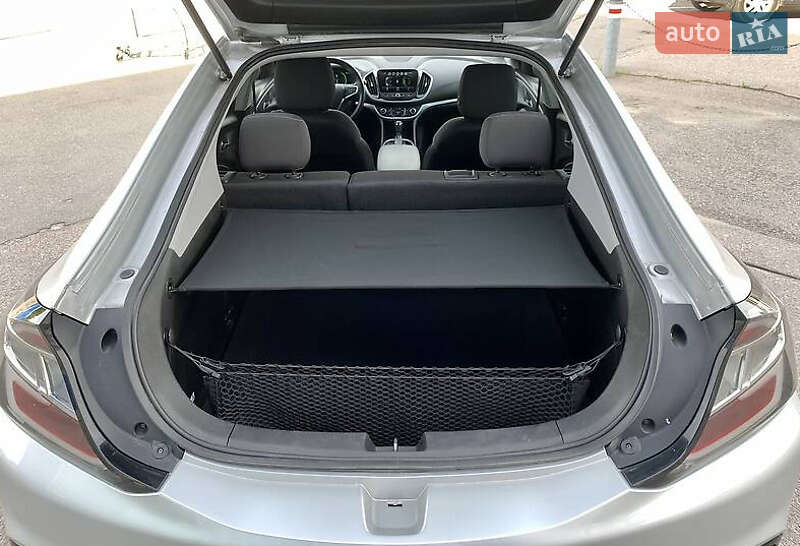 Хэтчбек Chevrolet Volt 2018 в Киеве