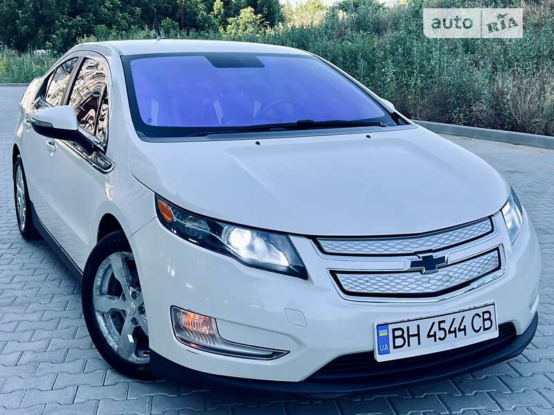 Хэтчбек Chevrolet Volt 2013 в Одессе
