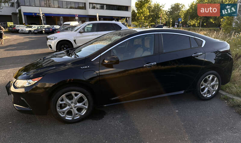 Хэтчбек Chevrolet Volt 2017 в Львове