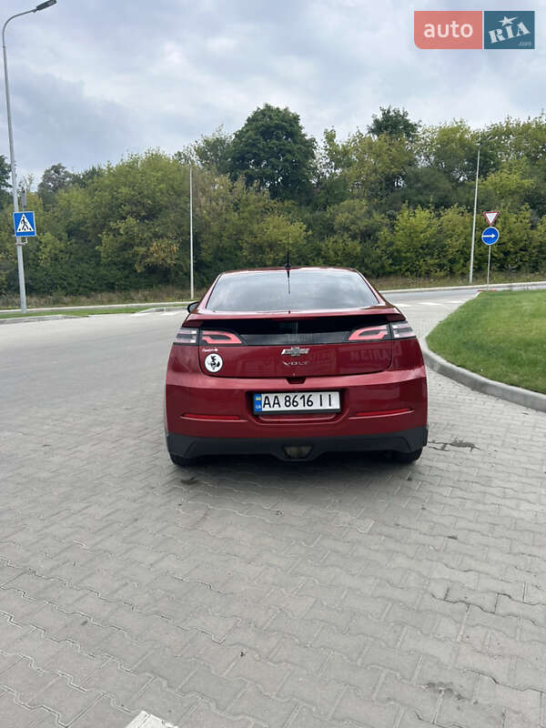 Хэтчбек Chevrolet Volt 2013 в Киеве