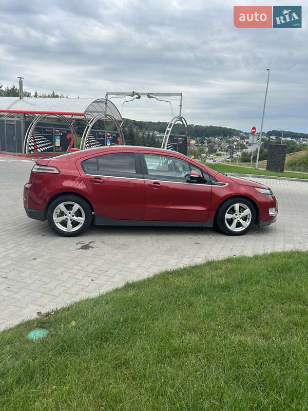 Хэтчбек Chevrolet Volt 2013 в Киеве