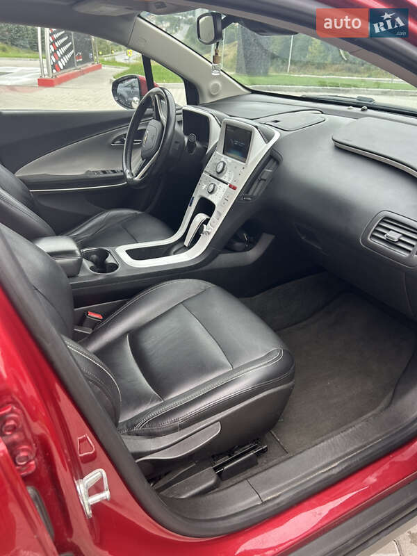 Хэтчбек Chevrolet Volt 2013 в Киеве