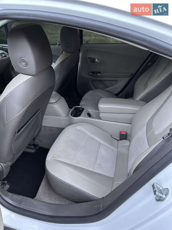 Хетчбек Chevrolet Volt 2012 в Іллінцях