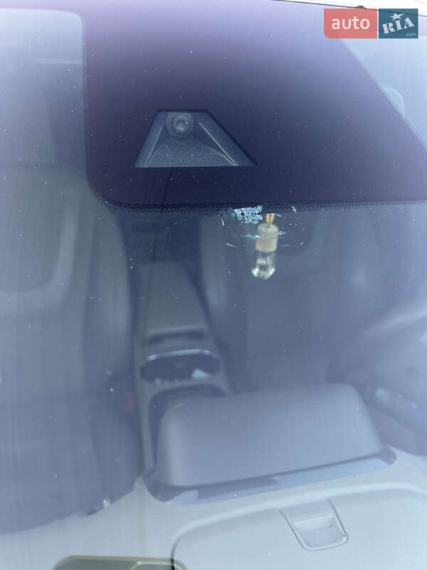 Хэтчбек Chevrolet Volt 2012 в Ильинцах