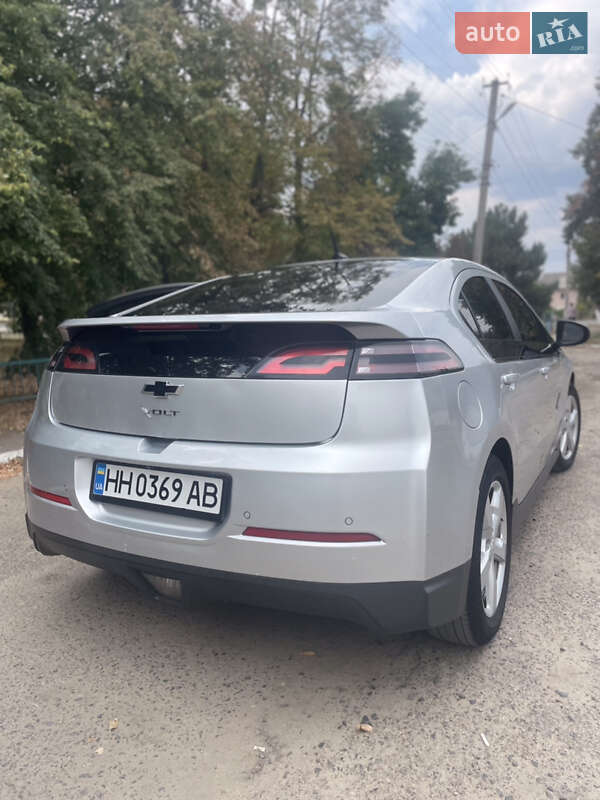 Хэтчбек Chevrolet Volt 2012 в Ширяево