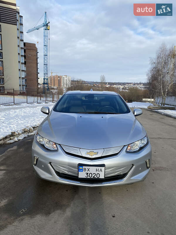 Хэтчбек Chevrolet Volt 2017 в Хмельницком