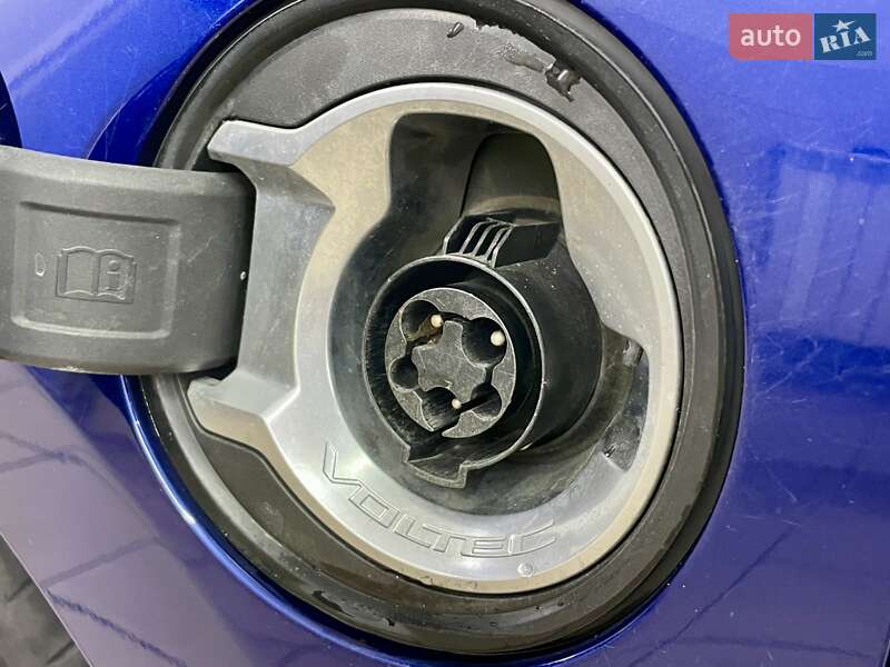 Хэтчбек Chevrolet Volt 2013 в Сумах