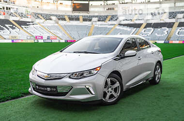 Седан Chevrolet Volt 2018 в Одессе