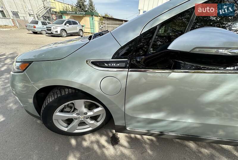 Хэтчбек Chevrolet Volt 2013 в Сумах